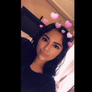 Meet your Posher, Lizzeth